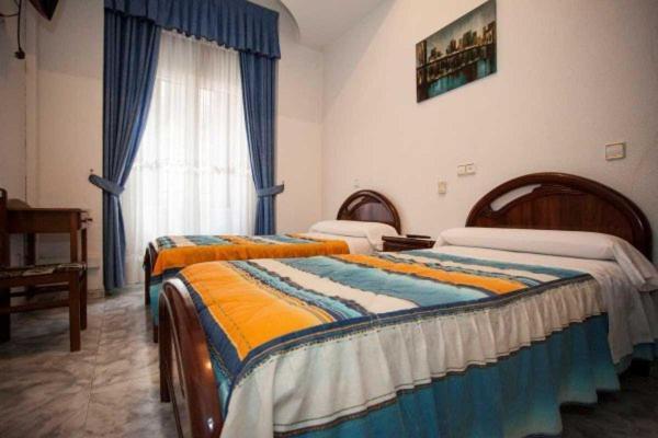 Hostal Palacios Fuencarral Madrid Buitenkant foto