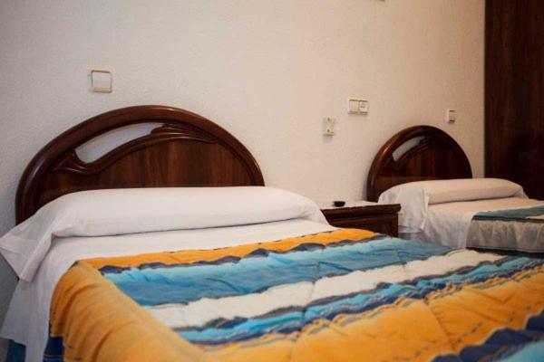 Hostal Palacios Fuencarral Madrid Buitenkant foto