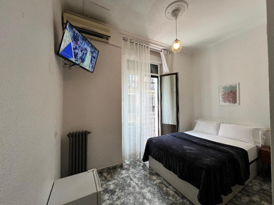 Hostal Palacios Fuencarral Madrid Buitenkant foto