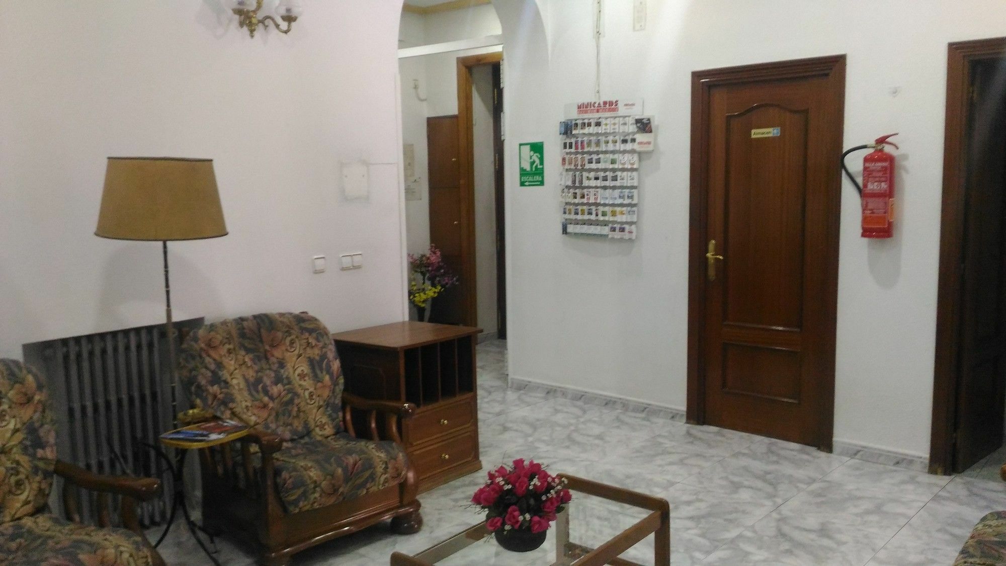 Hostal Palacios Fuencarral Madrid Buitenkant foto
