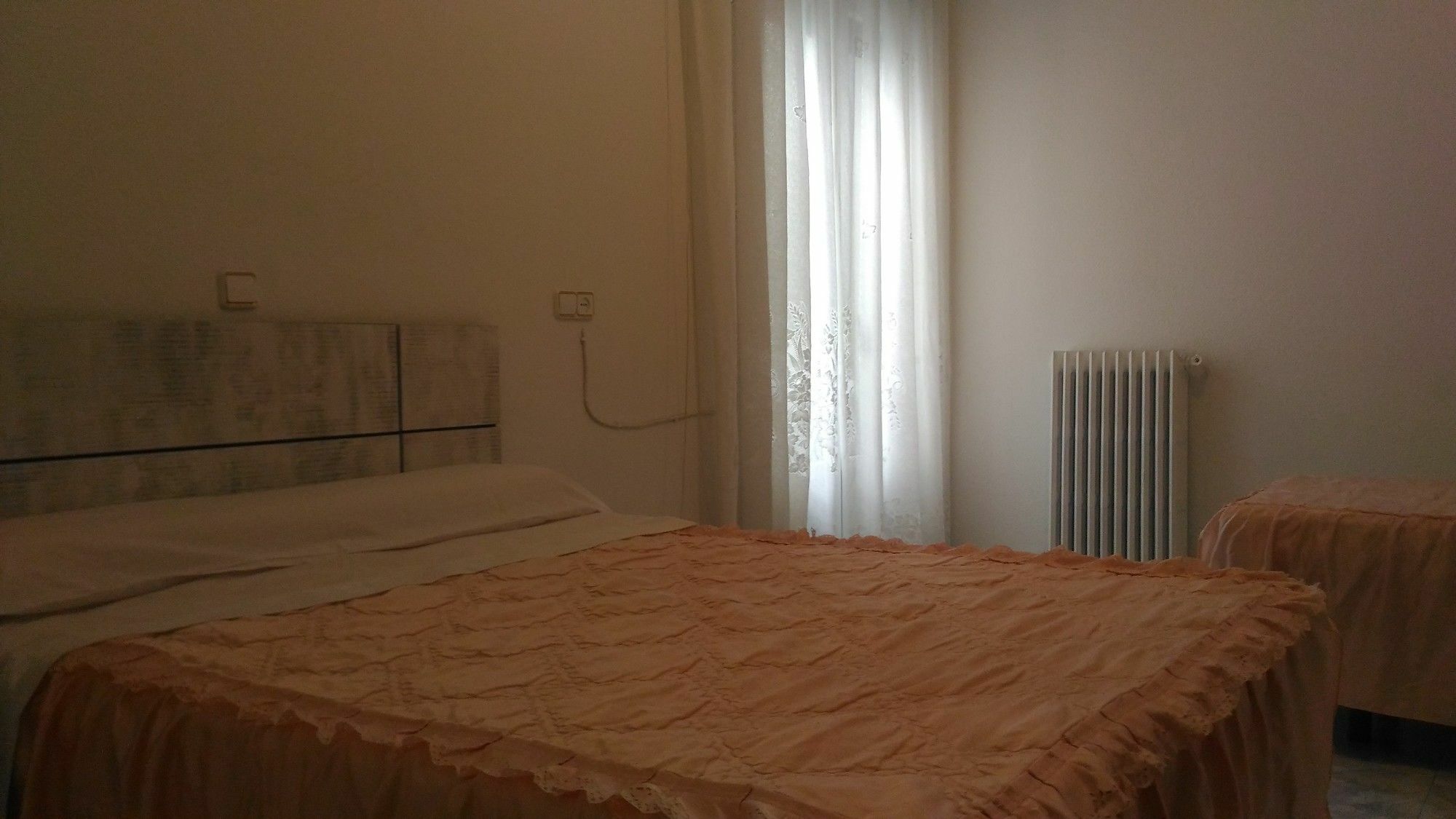 Hostal Palacios Fuencarral Madrid Buitenkant foto