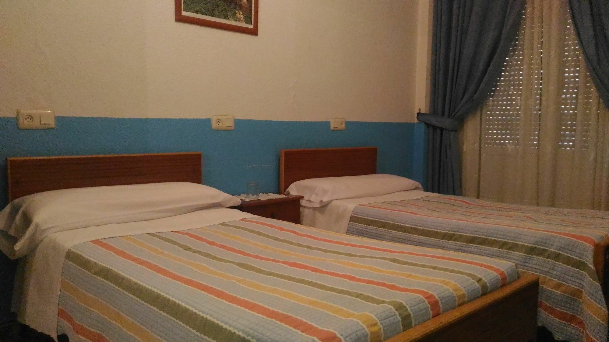 Hostal Palacios Fuencarral Madrid Buitenkant foto
